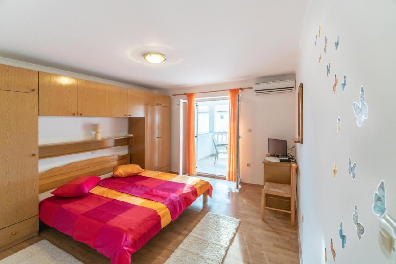 Apartments And Rooms By The Sea Palit, Rab - 5010 מראה חיצוני תמונה