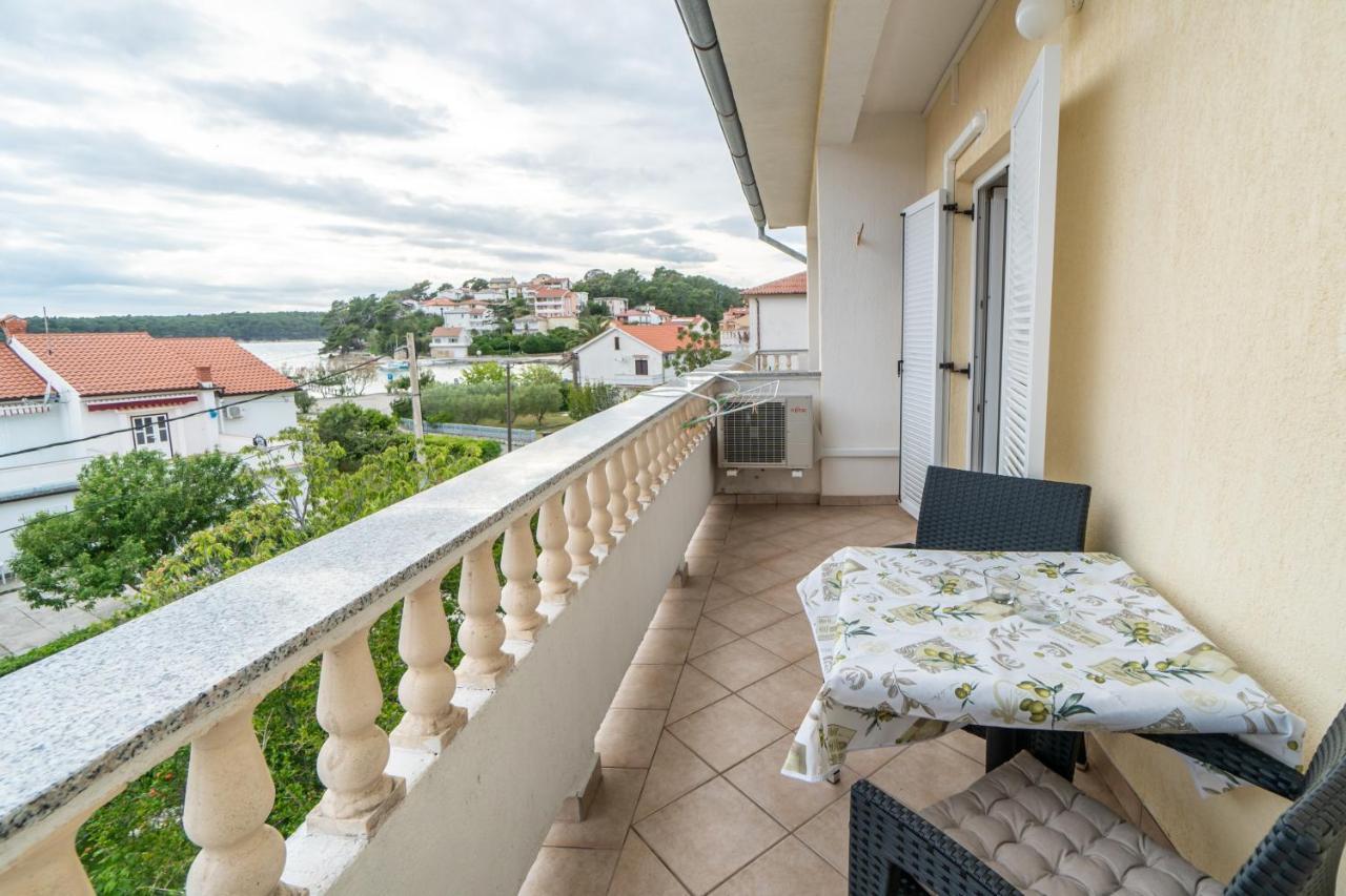Apartments And Rooms By The Sea Palit, Rab - 5010 מראה חיצוני תמונה