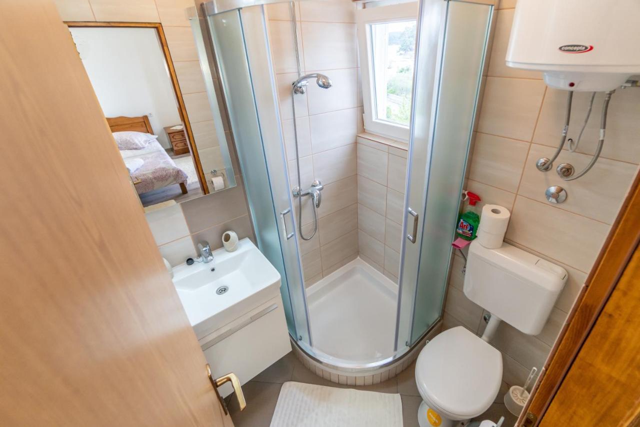 Apartments And Rooms By The Sea Palit, Rab - 5010 מראה חיצוני תמונה
