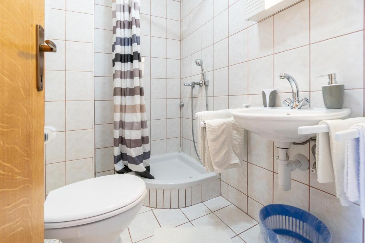 Apartments And Rooms By The Sea Palit, Rab - 5010 מראה חיצוני תמונה
