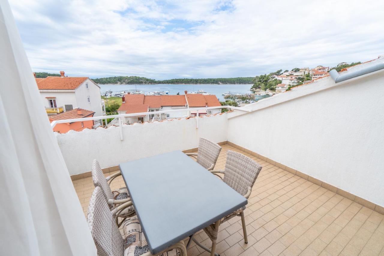 Apartments And Rooms By The Sea Palit, Rab - 5010 מראה חיצוני תמונה