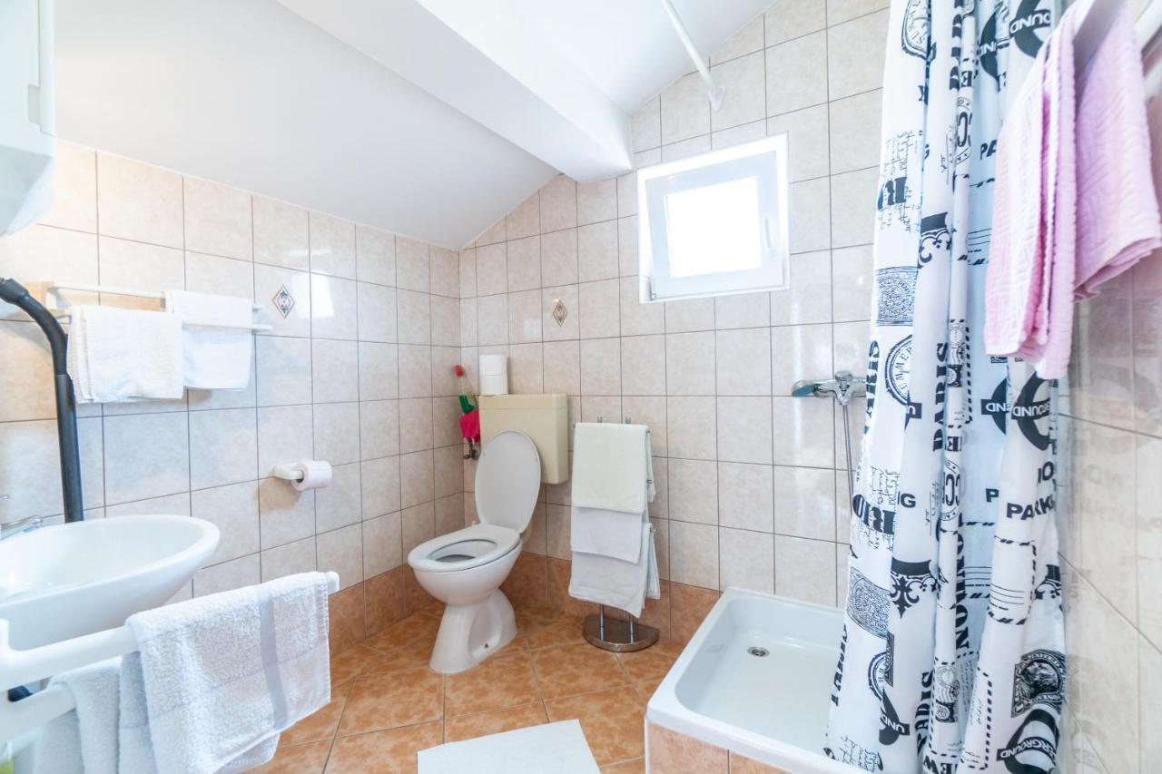 Apartments And Rooms By The Sea Palit, Rab - 5010 מראה חיצוני תמונה