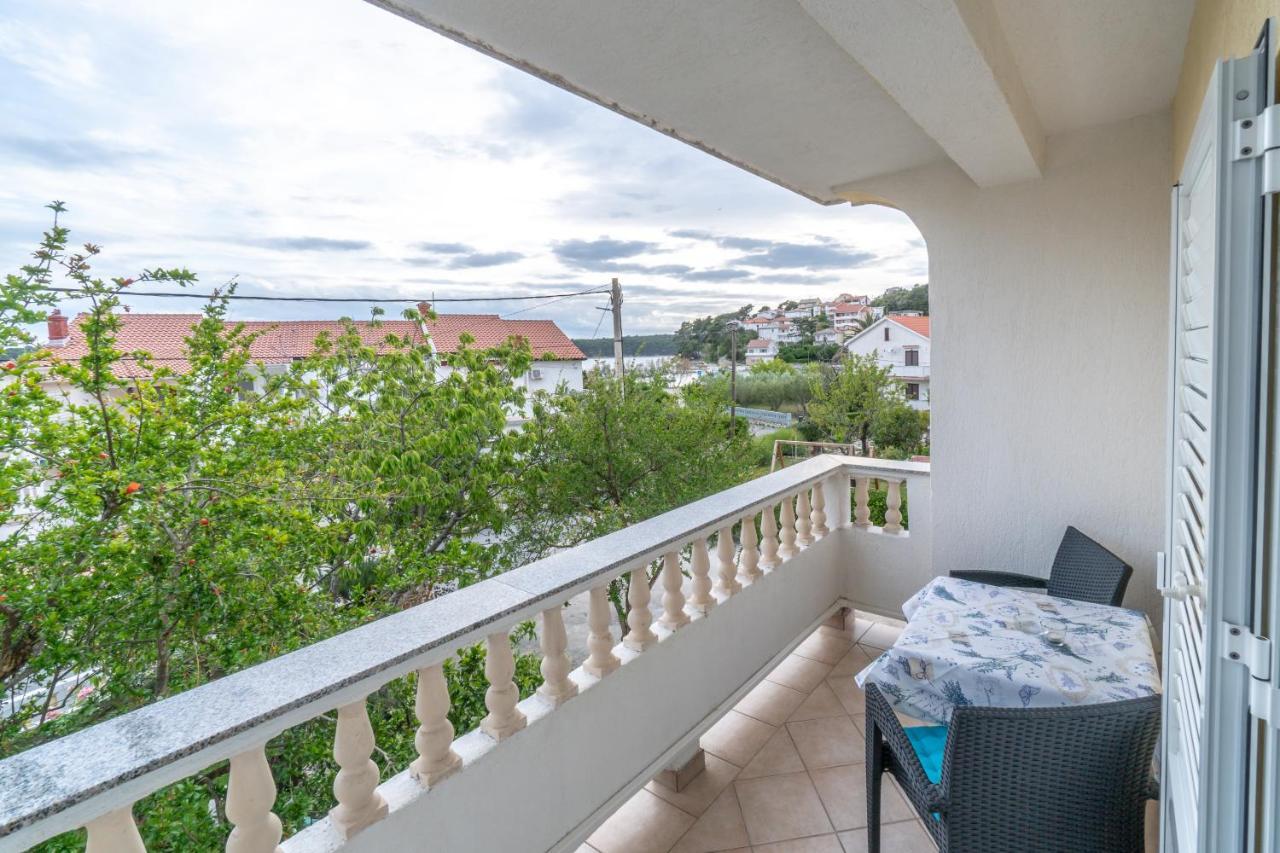 Apartments And Rooms By The Sea Palit, Rab - 5010 מראה חיצוני תמונה