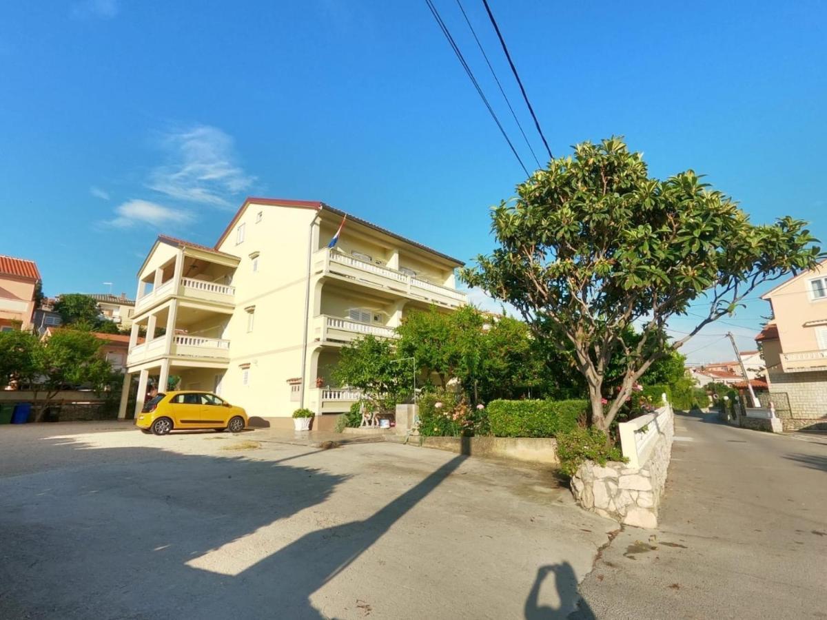 Apartments And Rooms By The Sea Palit, Rab - 5010 מראה חיצוני תמונה